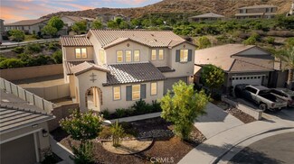30650 Falcon Nest Dr, Menifee, CA 92584