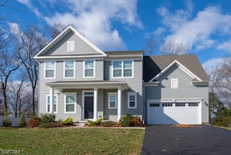 16 Esposito Ln, Roxbury Township, NJ 07850