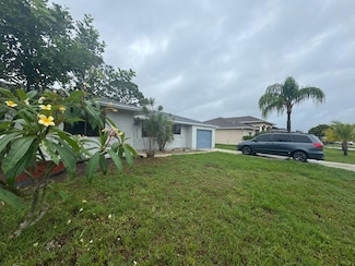 1942 SE Camilo St, Port Saint Lucie, FL 34952