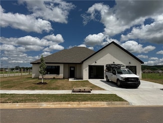 174 N Bloodhound Ave, Farmington, AR 72730