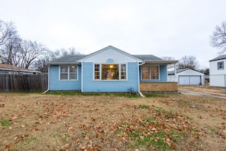 2817 E Conamore St, Wichita, KS 67216