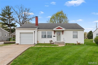 202 Snedeker St, Jerseyville, IL 62052