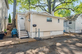 133D Edgewater Park Unit 133B, Bronx, NY 10465