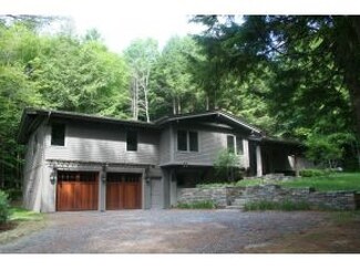 648 Morgan Rd, Hartford, VT 05059