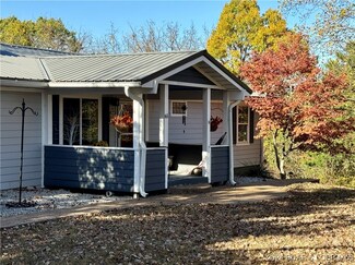 65 Locust Rd, Kaiser, MO 65047