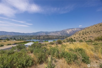 145 Carefree Ln, Manson, WA 98831