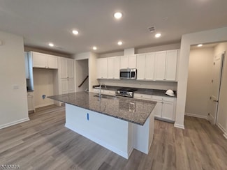 208 Lavender Way, Warren, NJ 07059
