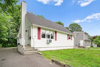 514 Peet St, Bridgeport, CT 06606