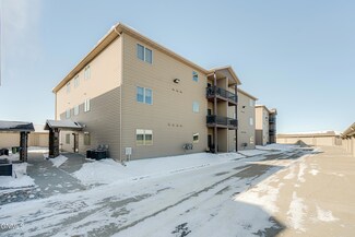 1403 Sharloh Loop Unit 3, Bismarck, ND 58501