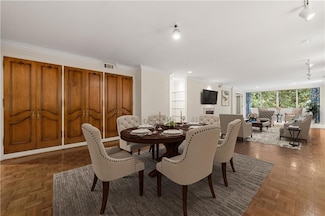 2734 Peachtree Rd NW Unit C404, Atlanta, GA 30305