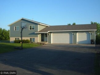 15792 Parkwood Cir, Avon, MN 56310