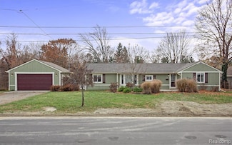 405 W Liberty St, Milford, MI 48381