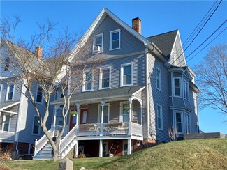 22 Spring St, Westerly, RI 02891