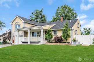 34 Sims Rd, Edison, NJ 08817
