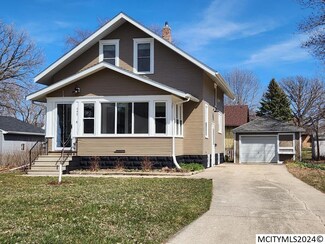 645 Rose Ave, Garner, IA 50438