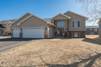 208 Art St NW, New Prague, MN 56071