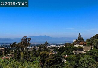 99 Evergreen Ln, Berkeley, CA 94705