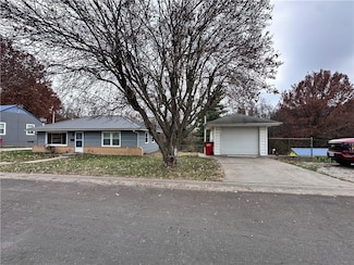 1605 Poplar St, Lexington, MO 64067