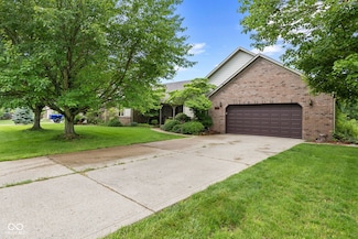 476 Turnberry Ct, Avon, IN 46123