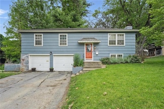 10202 Moody Park Dr, Overland Park, KS 66212