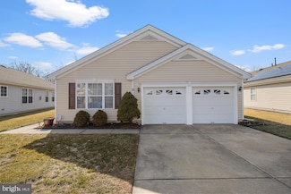 5 Autumn Ln, Sewell, NJ 08080