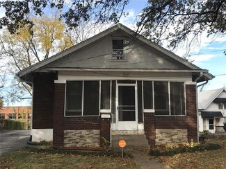 9107 Delphine Ave, Saint Louis, MO 63114
