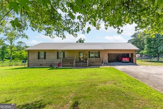 4431 Three Bridges Rd, Gillsville, GA 30543