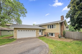 7317 Candlewood Dr, Brooklyn Park, MN 55445