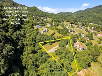 140 Sour Apple Ln, Waynesville, NC 28786