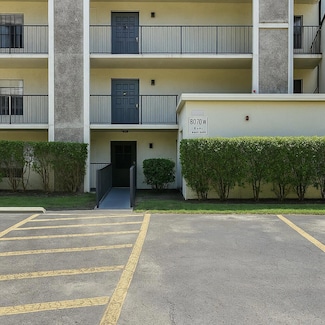 3070 NW 48th Terrace Unit 109, Lauderdale Lakes, FL 33313