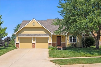 1204 Chadwick Ct, Lawrence, KS 66049