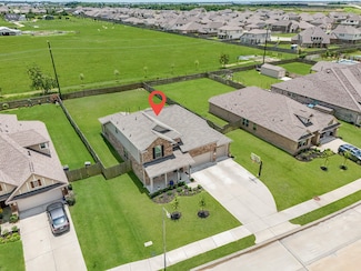 15010 Lake Shore Ave, Mont Belvieu, TX 77523