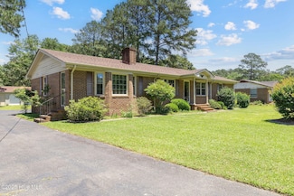 263 La Grange Rd, La Grange, NC 28551