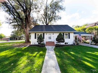 1922 Everett St, Caldwell, ID 83605