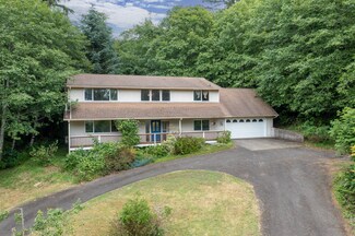 1645 Buena Vista Ave W, Tillamook, OR 97141