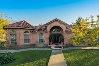 5310 Ranchero Ln, Dallas, TX 75236