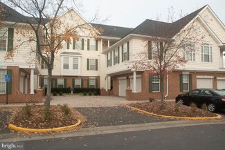 25300 Lake Mist Square Unit 304, Chantilly, VA 20152