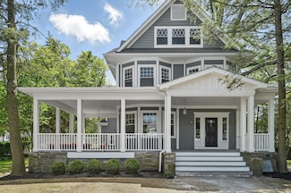 56 Drake Rd, Scarsdale, NY 10583