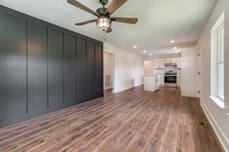 2239 Dobbins Pike, Portland, TN 37148