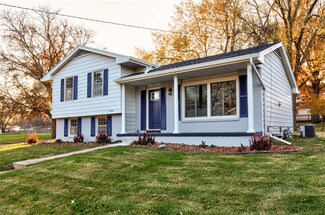 4000 46th St, Des Moines, IA 50310