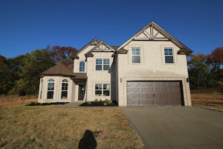 242 Summerfield Dr, Clarksville, TN 37042