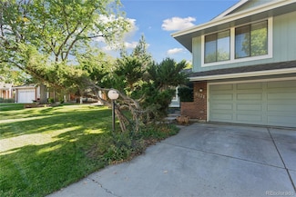 6121 S Forest Ct, Centennial, CO 80121