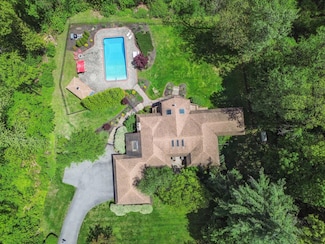 140 Powelton Cir, Newburgh, NY 12550