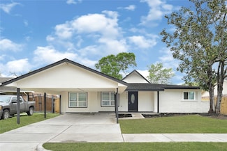 4306 Knotty Oaks Trail, Houston, TX 77045