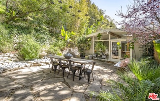 10003 Westwanda Dr, Beverly Hills, CA 90210