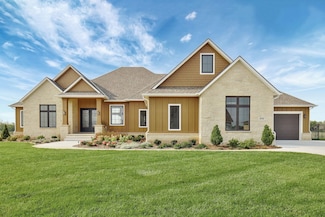 4726 N Ridge Port Ct, Wichita, KS 67205