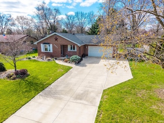 9521 Carriage Ln, Fort Wayne, IN 46804