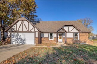 8008 E 130th St, Grandview, MO 64030