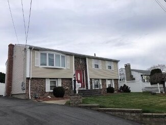 39 Dix Ave, Johnston, RI 02919