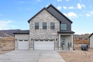 1854 N High Uintas Ln, Daniel, UT 84032